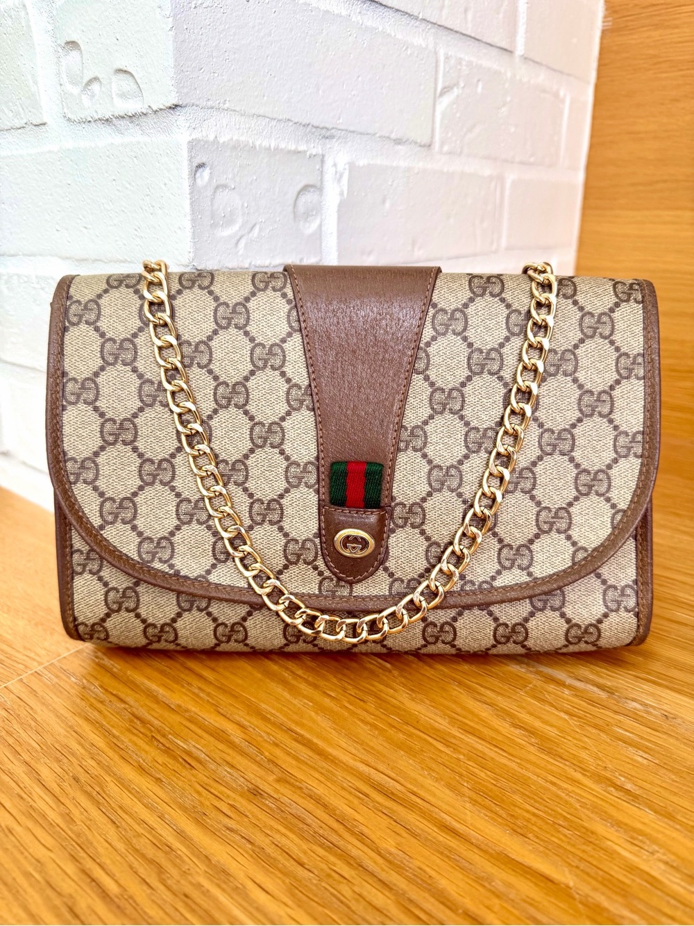 Gucci Authentic Vintage Monogram Sherry Line Clutch / Crossbody Bag